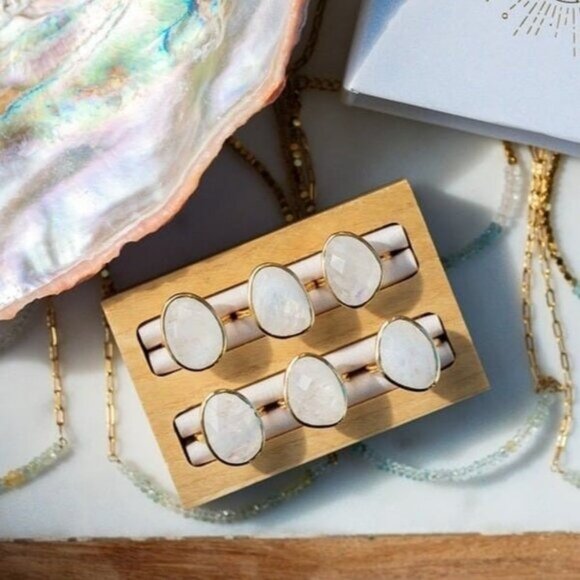 STUNNING Gemstone Statement Ring Large Rainbow Moonstone Gold Vermeil Gorgeous - Picture 9 of 11